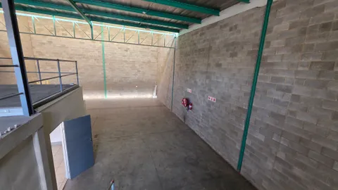 Knightsgate Industrial Park, 2 Jonas Rd, Germiston has a 266m² Industrial Unit Available To Let (2)